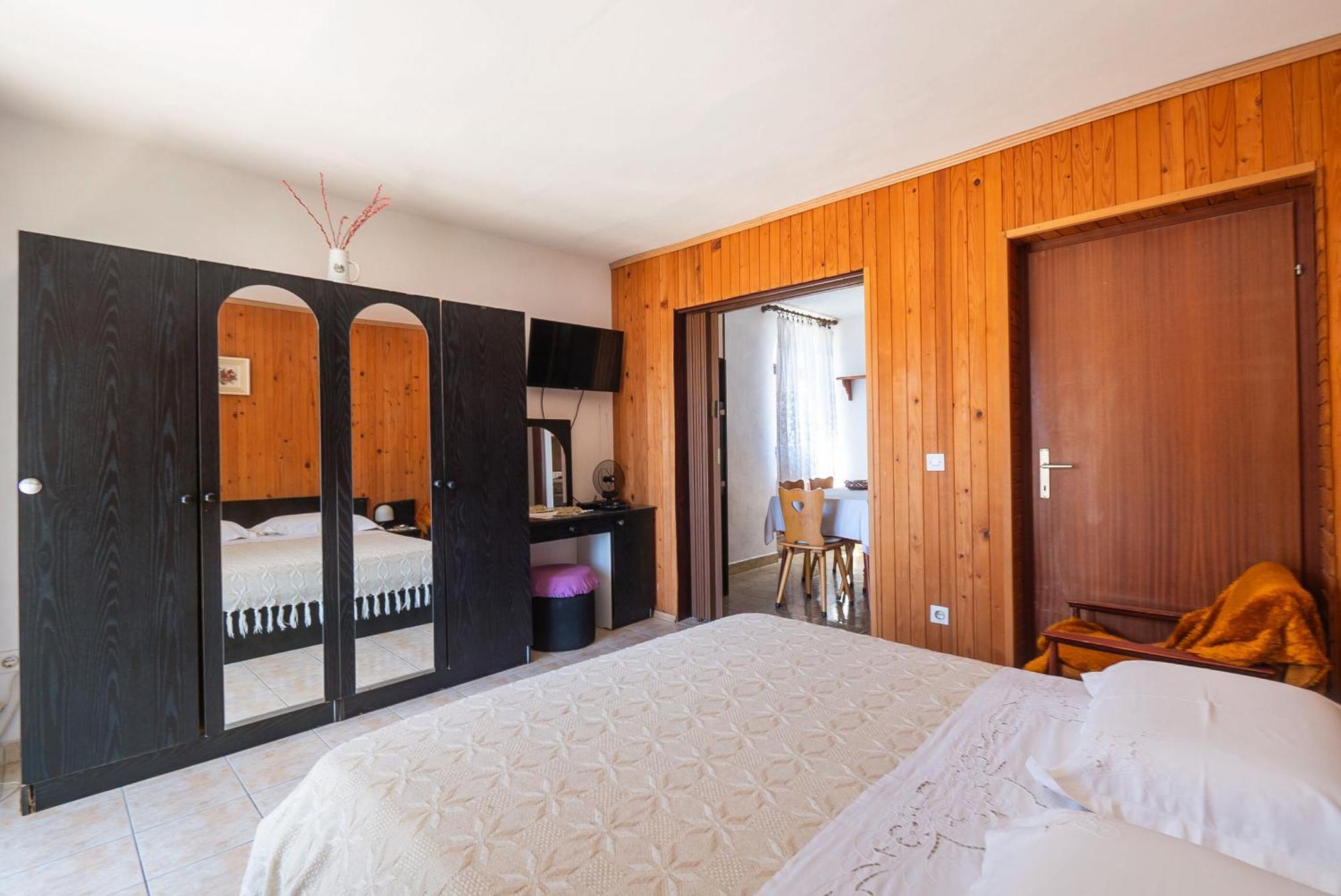 Apartments Marija ロゴズニッツァ エクステリア 写真
